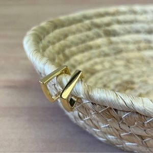 French Minimalist Gold Hoop Earrings: trendy - square shape
